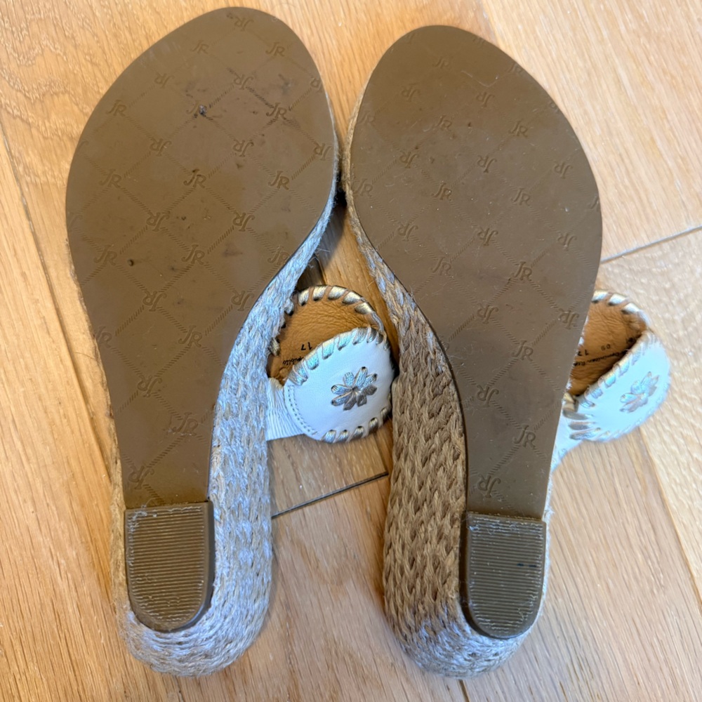 Jack Rogers Women's Cream and Gold Shelby Sandals - Picture 7 of 12